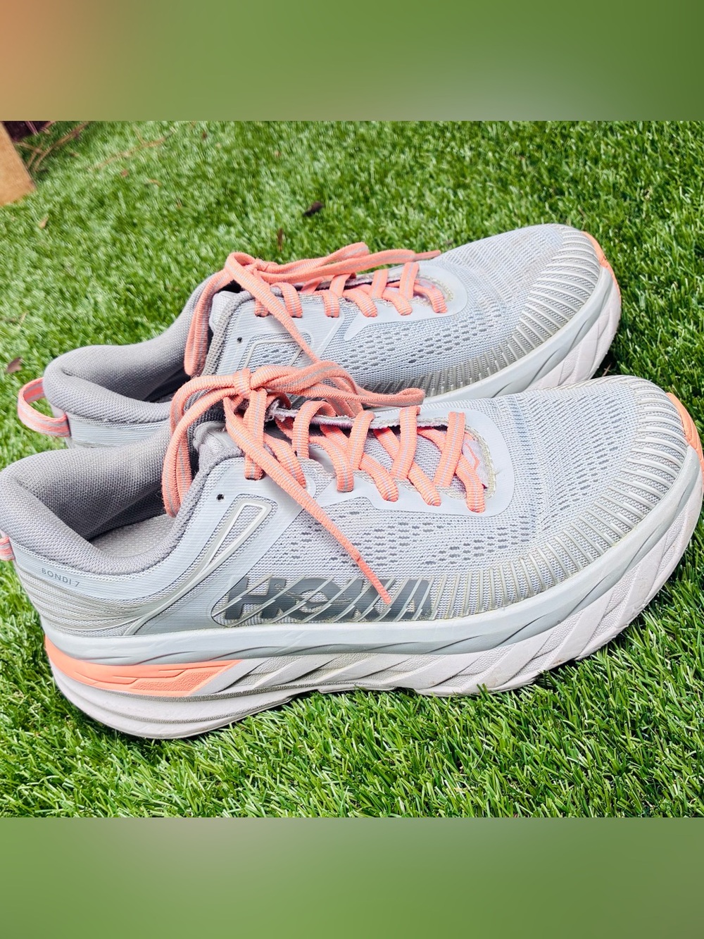 Hoka One One Women’s Bondi 7 Running Shoes - Light Gray and Peach